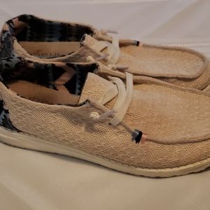 Ladies Hey Dude size 10